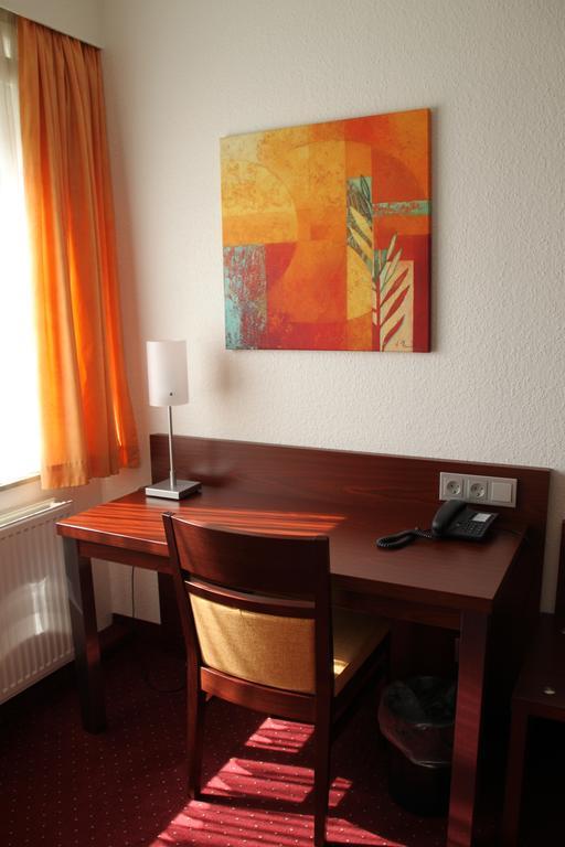 Haus Sparkuhl Hotel Garni Ганновер Номер фото