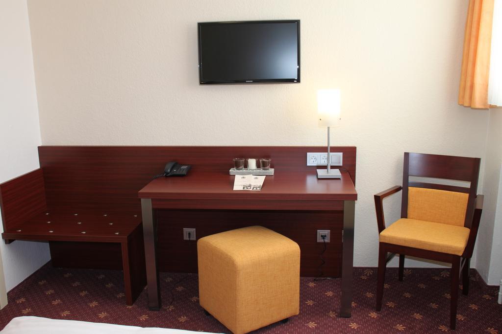 Haus Sparkuhl Hotel Garni Ганновер Номер фото