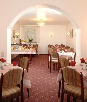 Haus Sparkuhl Hotel Garni Ганновер Экстерьер фото